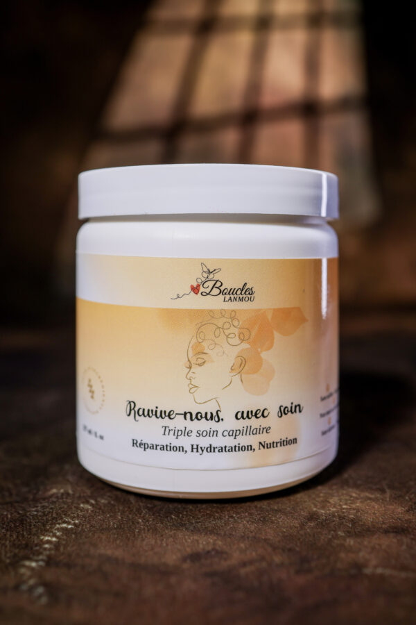 Triple soin capillaire - Réparation, hydratation & nutrition    Ravive-nous, avec soin
